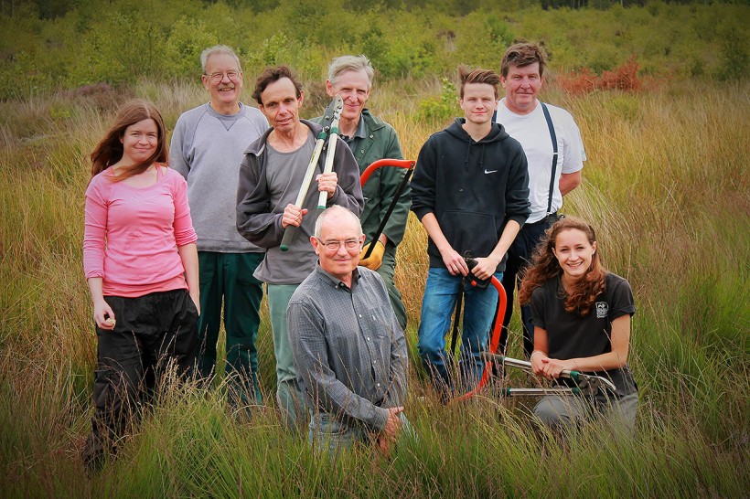 volunteers working cheshire wildlife trusts nature reserves beth alvey